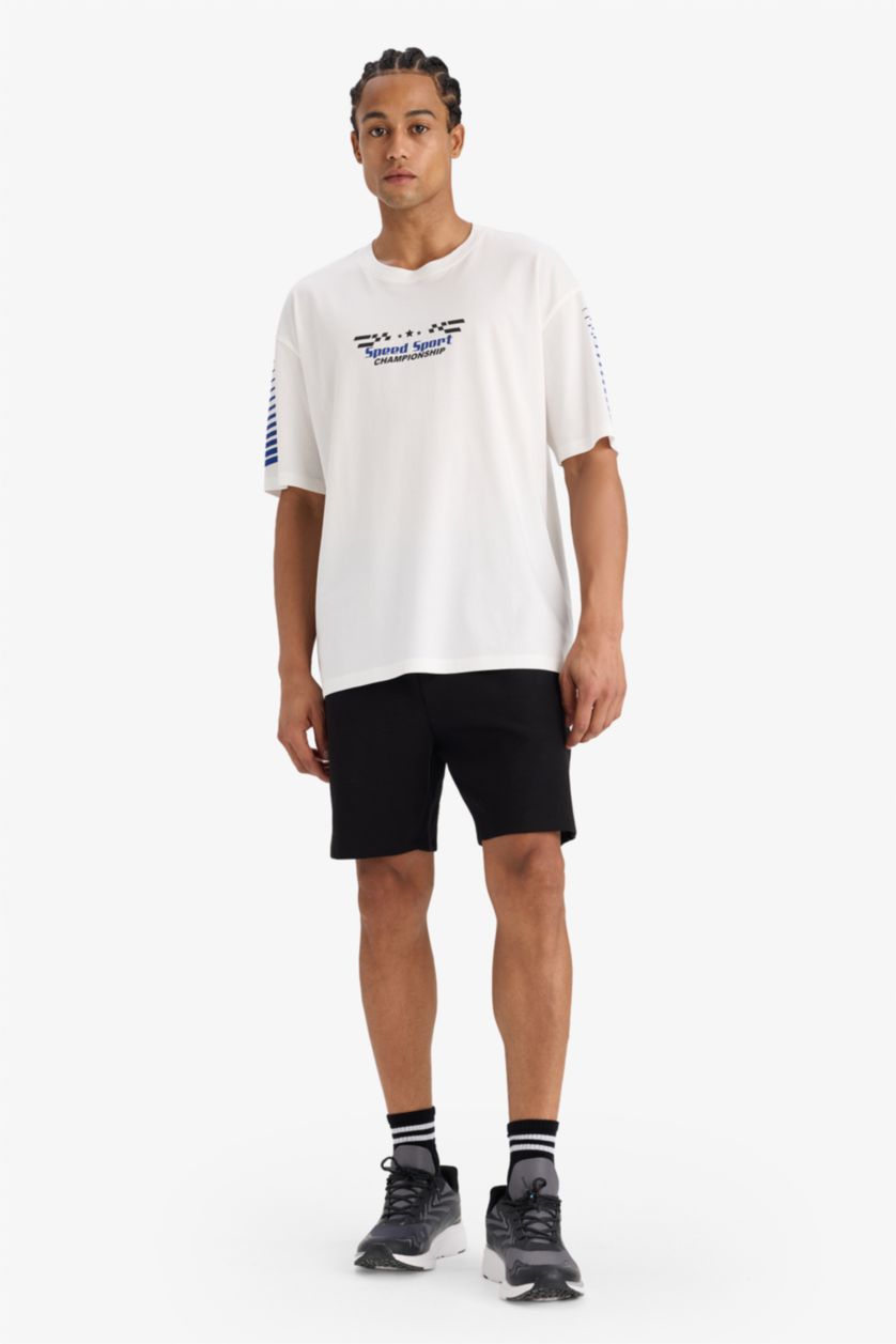 رجال بيج فاتح Oversize Fit Short Sleeve T-Shirt