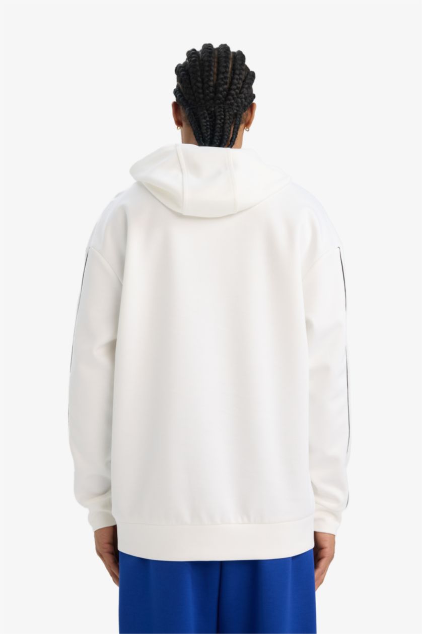 Man Ecru Boxy Fit Sweatshirt