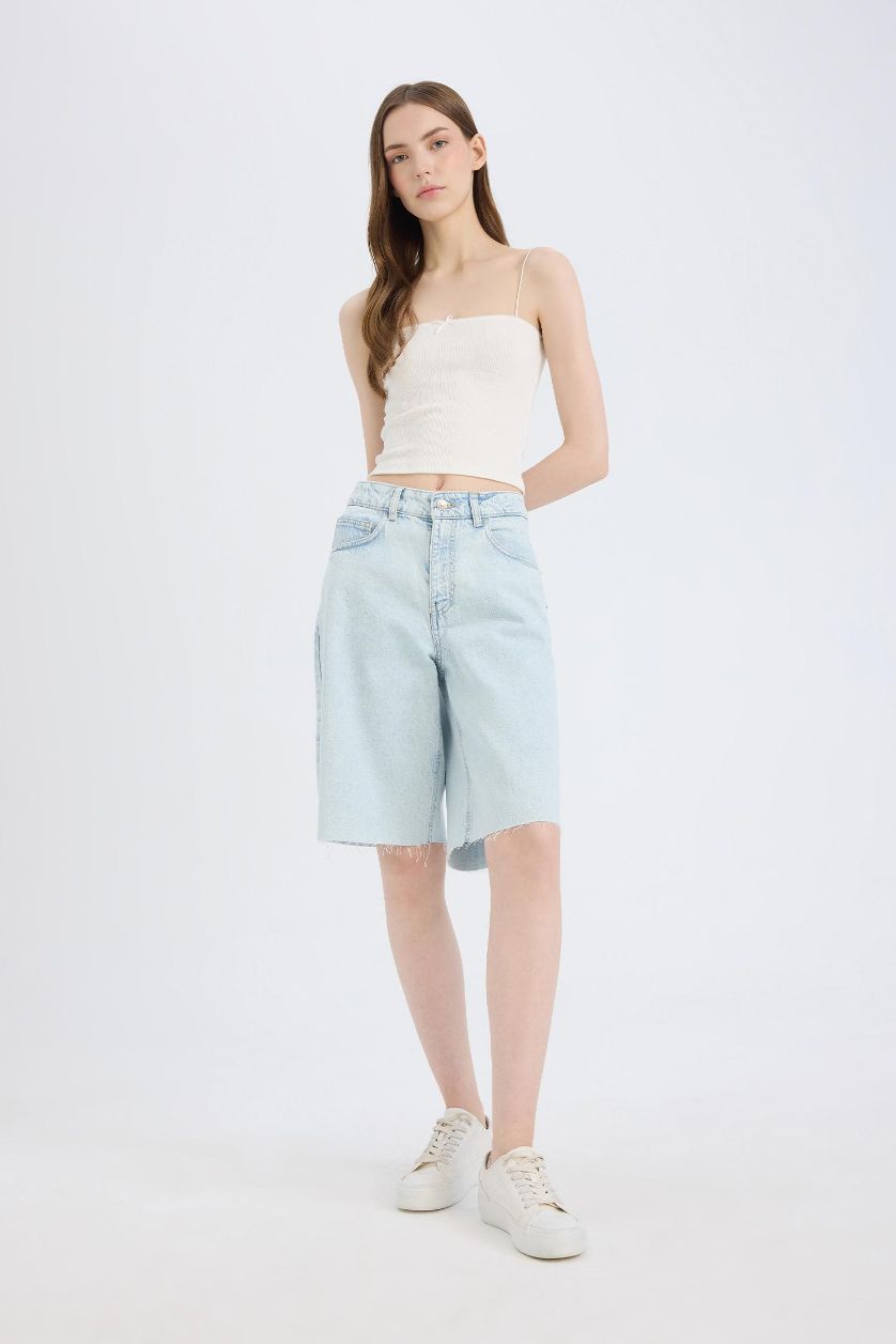 Woman Light Blue Normal Waist Denim Bermuda Shorts