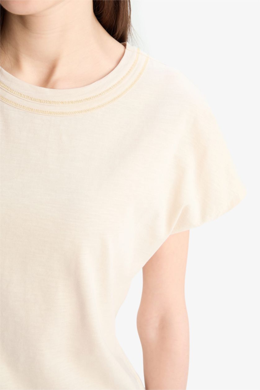 نساء بيج تي شيرت نص كم بياقة مستديرة