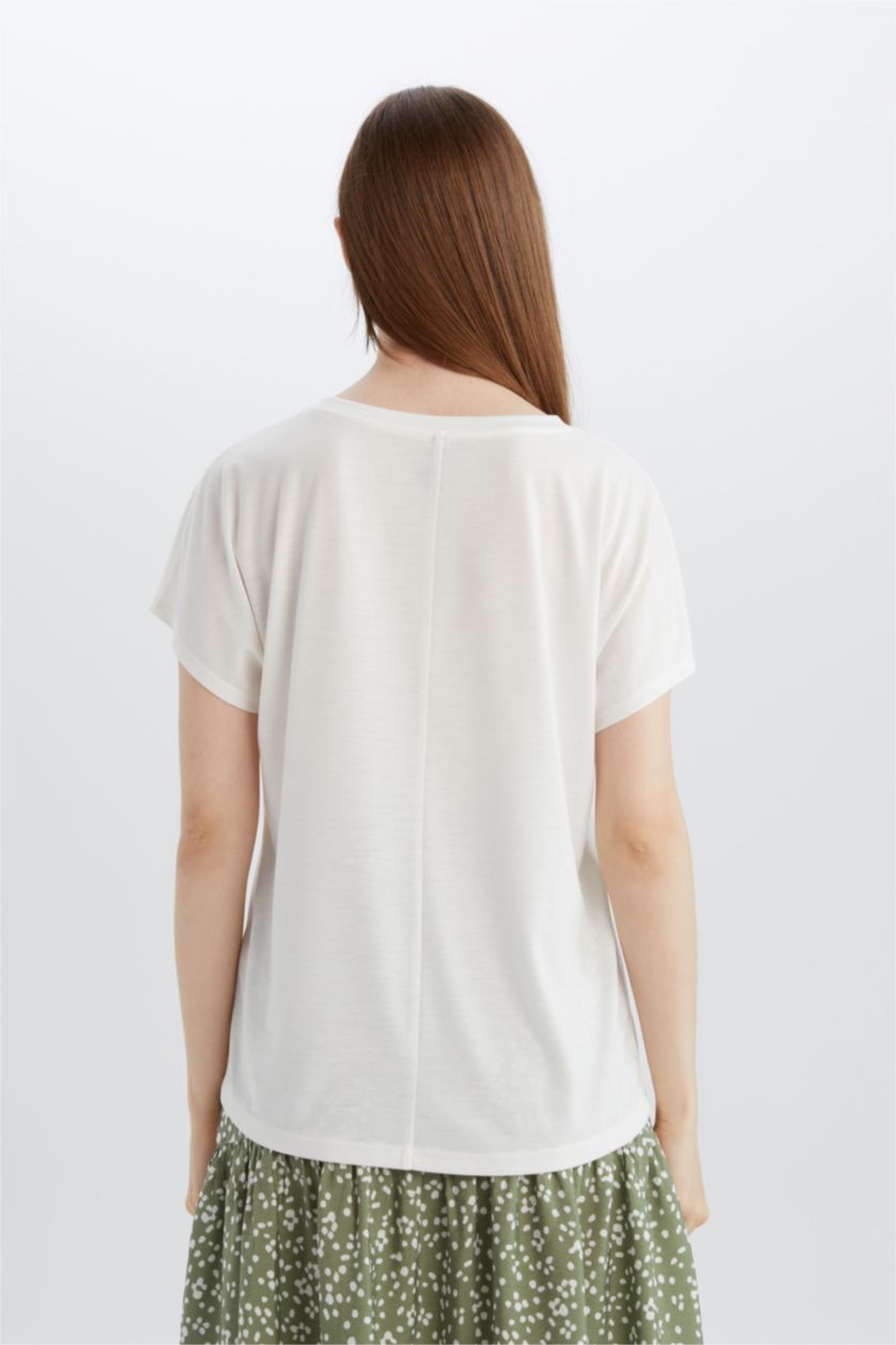 نساء بيج فاتح تيشيرت نص كم قصة عادية برقبة مستديرة