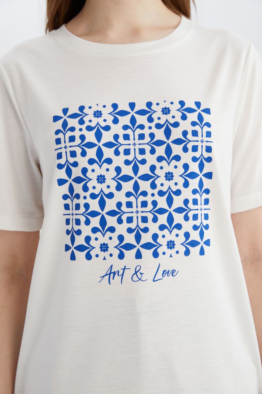 نساء بيج فاتح تيشيرت نص كم قصة عادية برقبة مستديرة