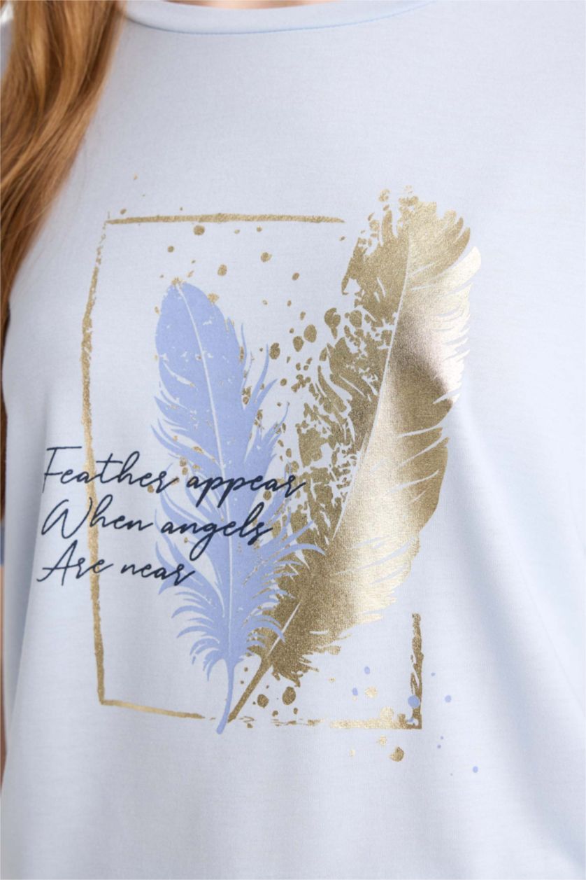 نساء أزرق فاتح تيشيرت نص كم مطبوع قصة عادية برقبة مستديرة