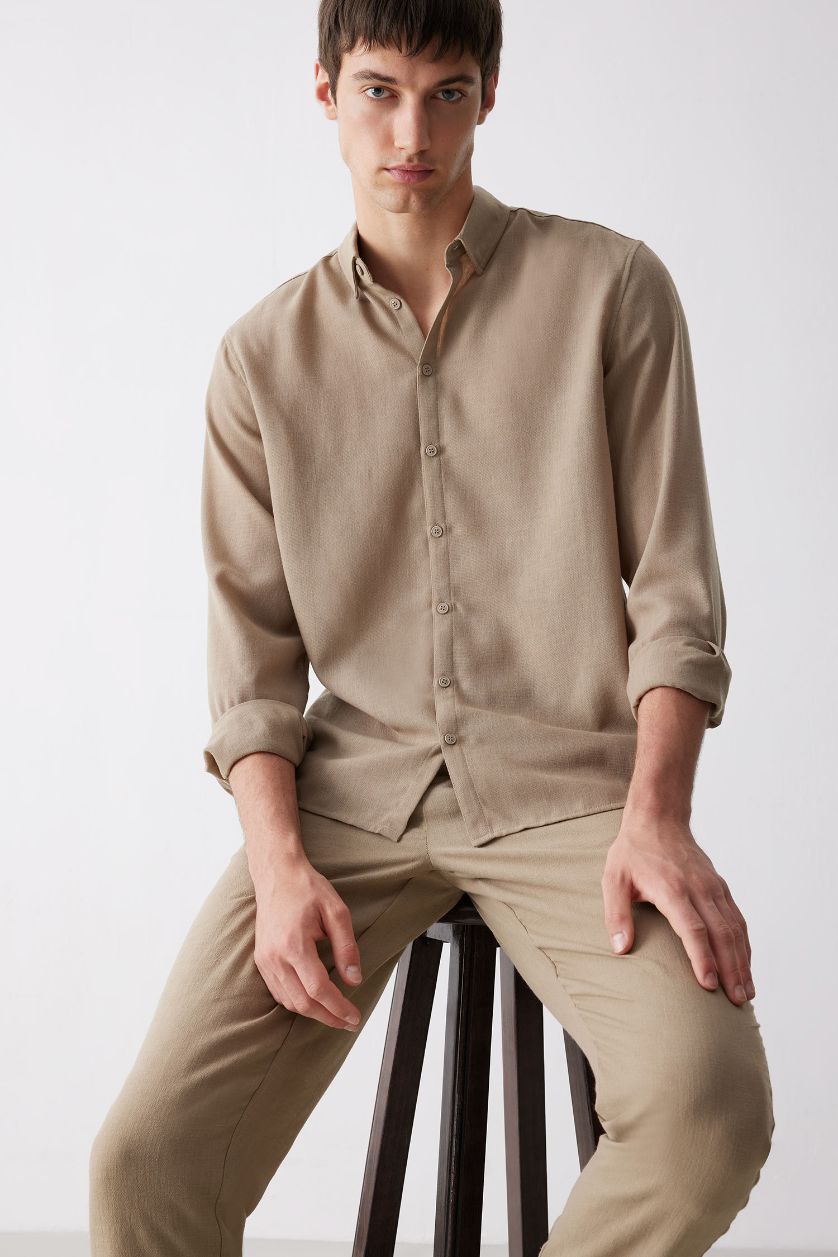 Man Light Khaki Modern Fit Polo Collar Long Sleeve Shirt