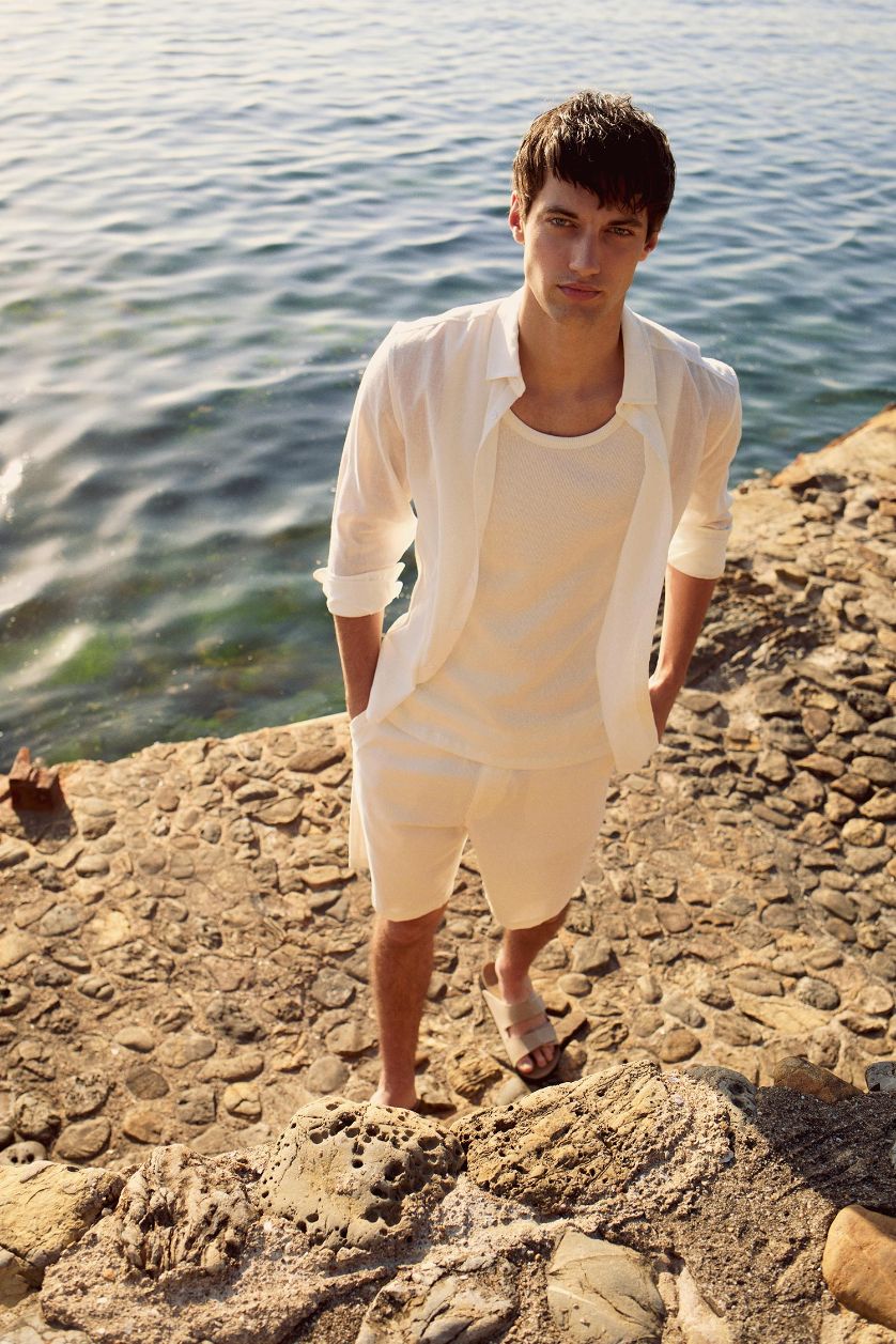 رجالي اوف وايت قميص بولو ابيض كم طويل مودرن فيت ذو مظهر كتان