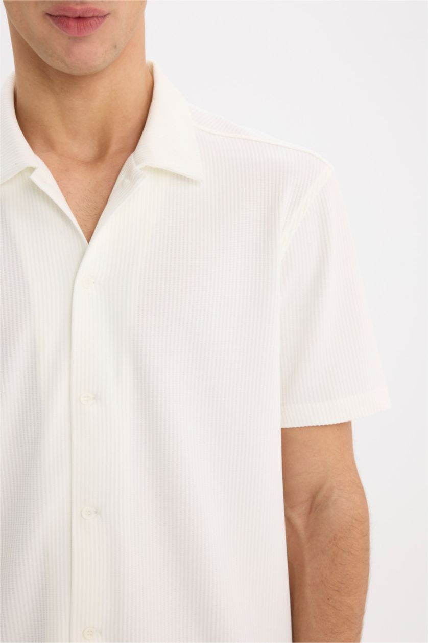 رجالي بيج فاتح قميص نص كم قصة عادية بياقة بولو