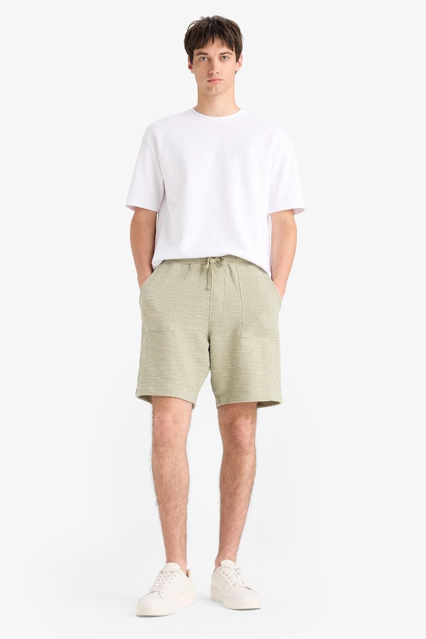 Man Light Khaki Relax Fit Tied Waist Bermuda Shorts