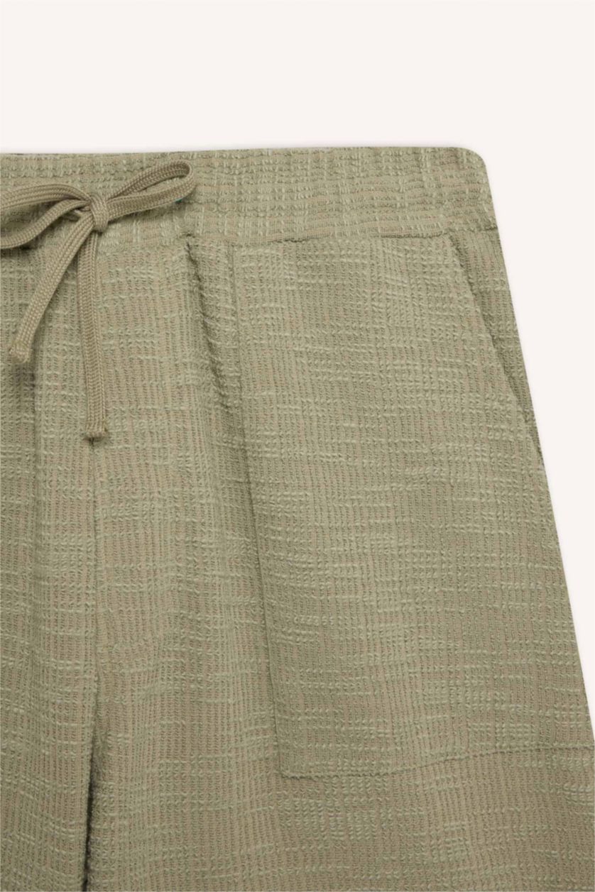 Man Light Khaki Relax Fit Tied Waist Bermuda Shorts