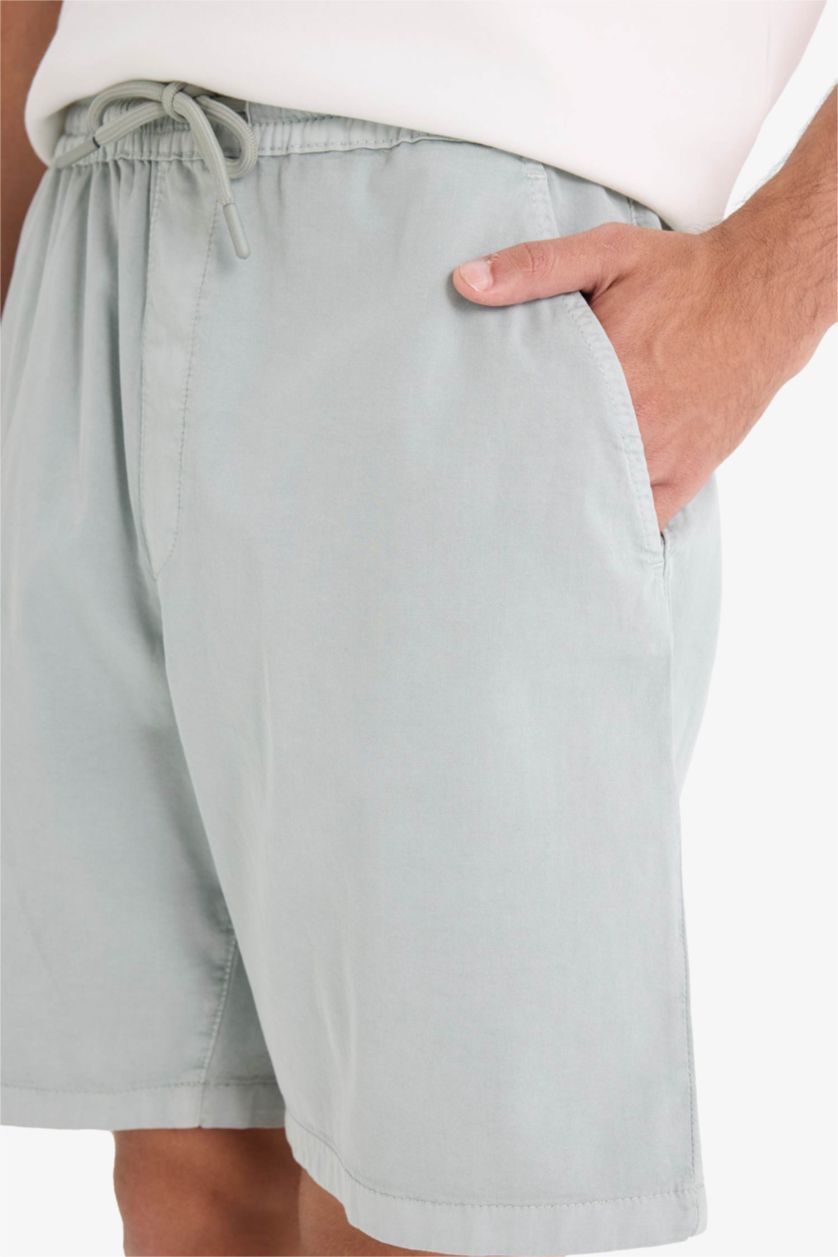 رجال أزرق فاتح شورت برمودا سادة برباط قصة مريحة