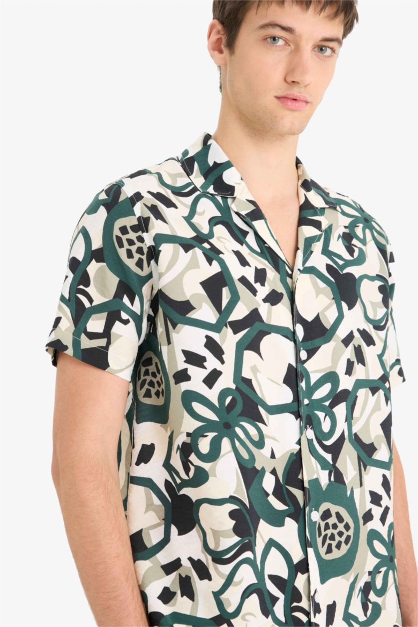 Erkek Koyu Yeşil Regular Fit Apaş Yaka Desenli Kısa Kollu Gömlek