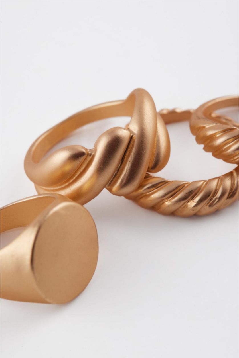 WOMAN GOLD Woman 4 Piece Matte Gold Rings