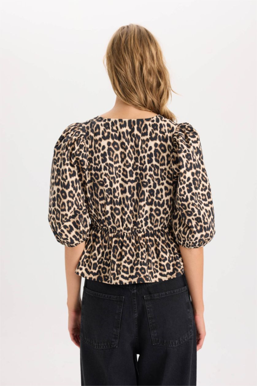 نساء بيج بلوزة كم طويل مطبوعة سليم فيت برقبة مدورة