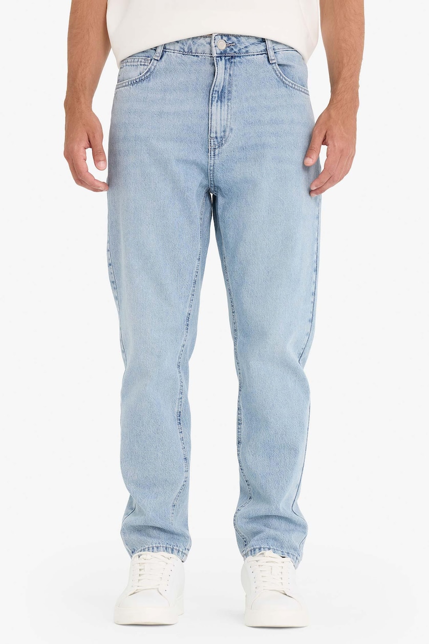MAN Light Blue 90's Slim Fit Skinny Leg Washed Jeans