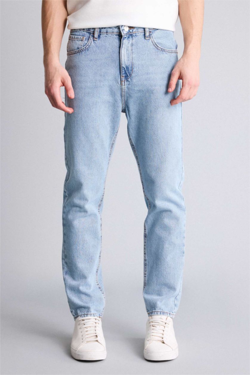 Man Light Blue 90's Slim Fit Washed Jeans