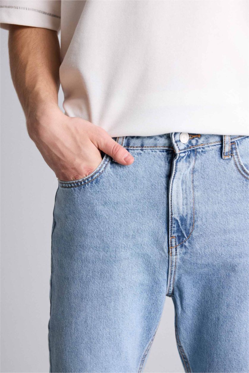 Man Light Blue 90's Slim Fit Washed Jeans