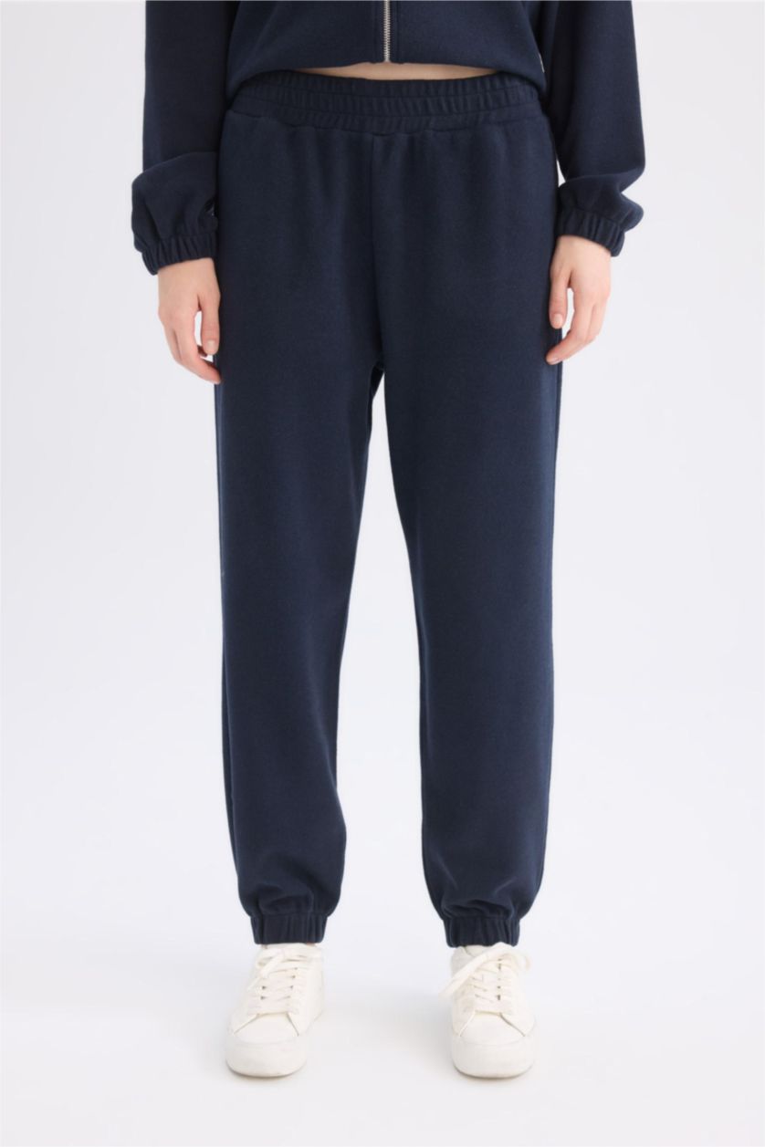 Woman NAVY Elastic Waist Basic Jogger Sweatpants