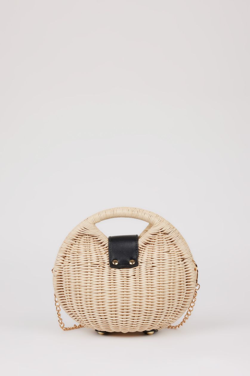 حريمي رملي فاتح شنطة كتف حريمي قش