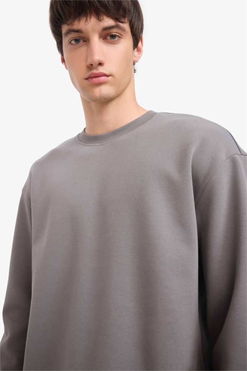 رجال رمادي Boxy Fit Crew Neck Basic Sweatshirt