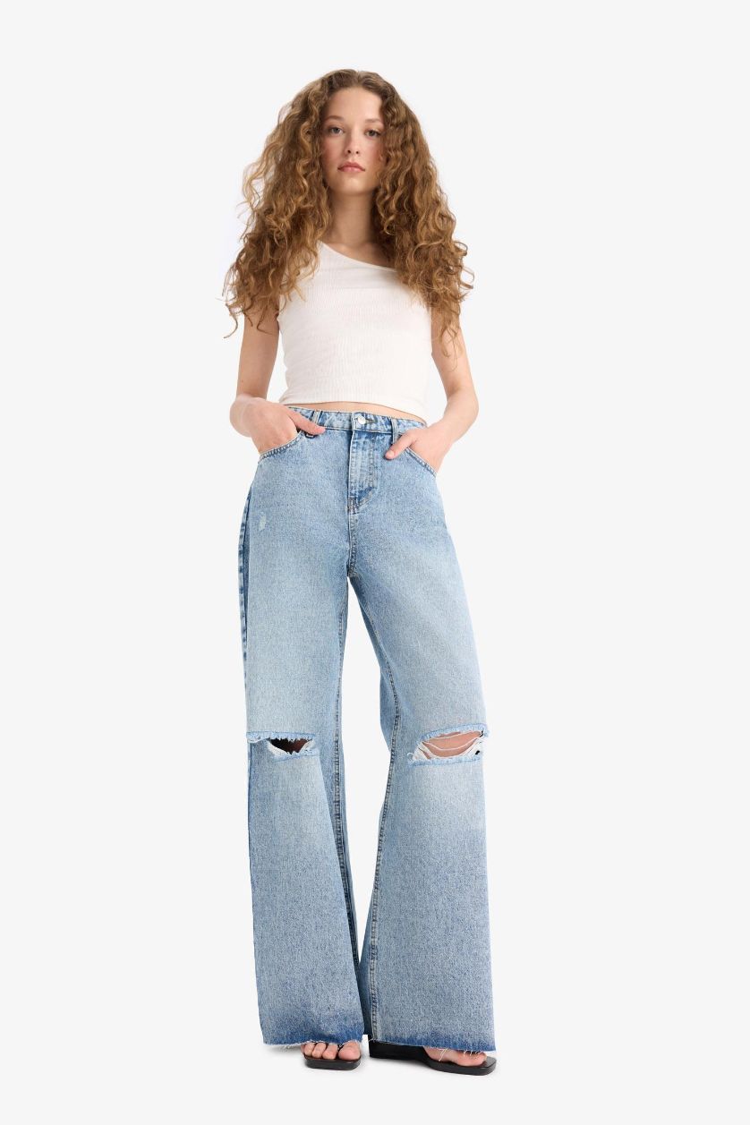 Woman Blue Ripped Detailed High Waist Wide Leg Jeans
