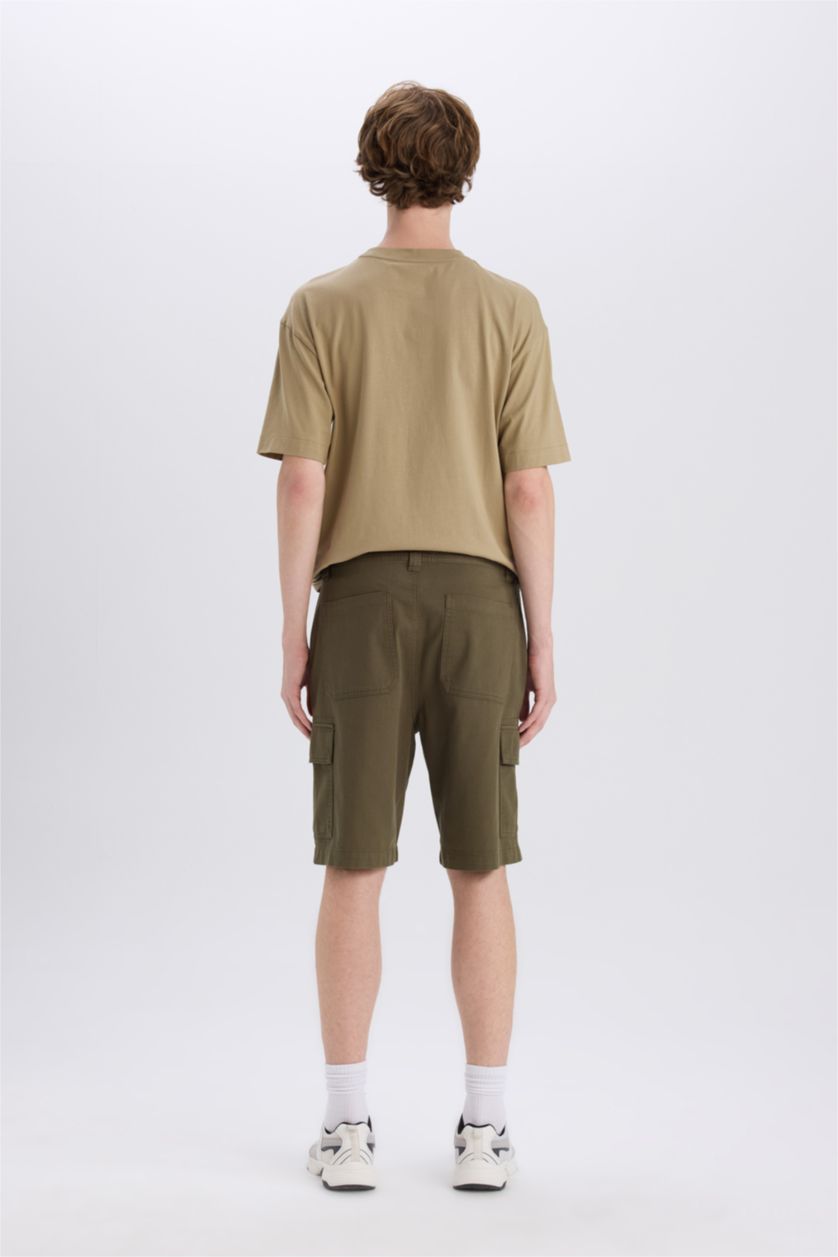 رجال كاكي شورت برمودا من قطن قصة عادية بجيوب كارجو