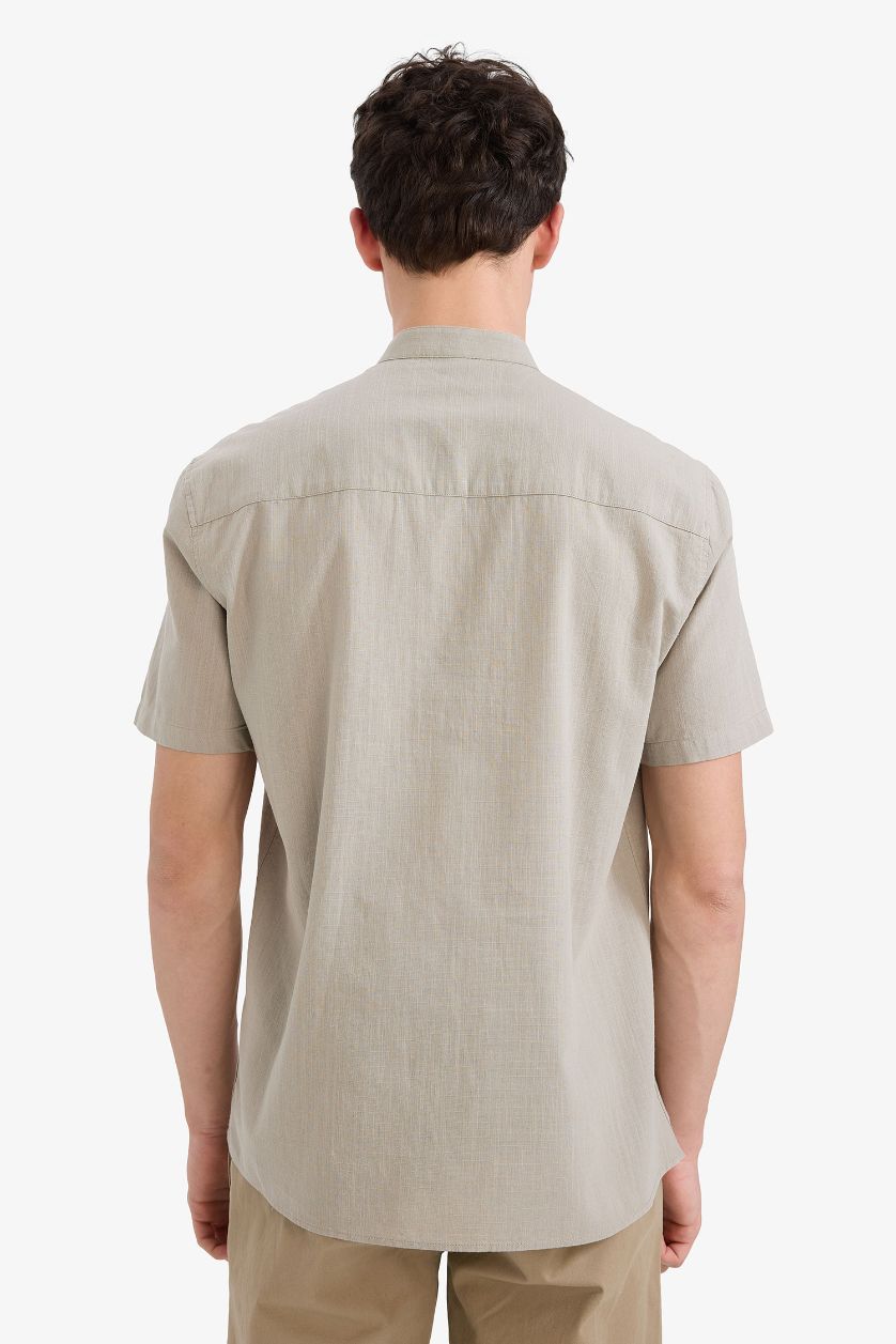 رجال كاكي فاتح قميص قطن نص ردن قصة عادية بياخة بولو