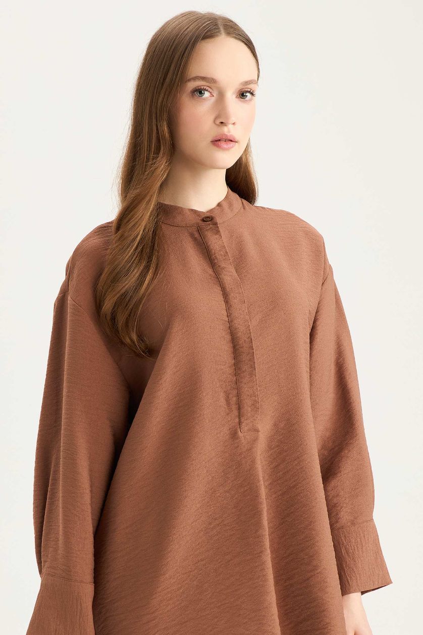 Kadın Açık Kahve Relax Fit Hakim Yaka Basic Düz Uzun Kollu Tesettür Gömlek Tunik