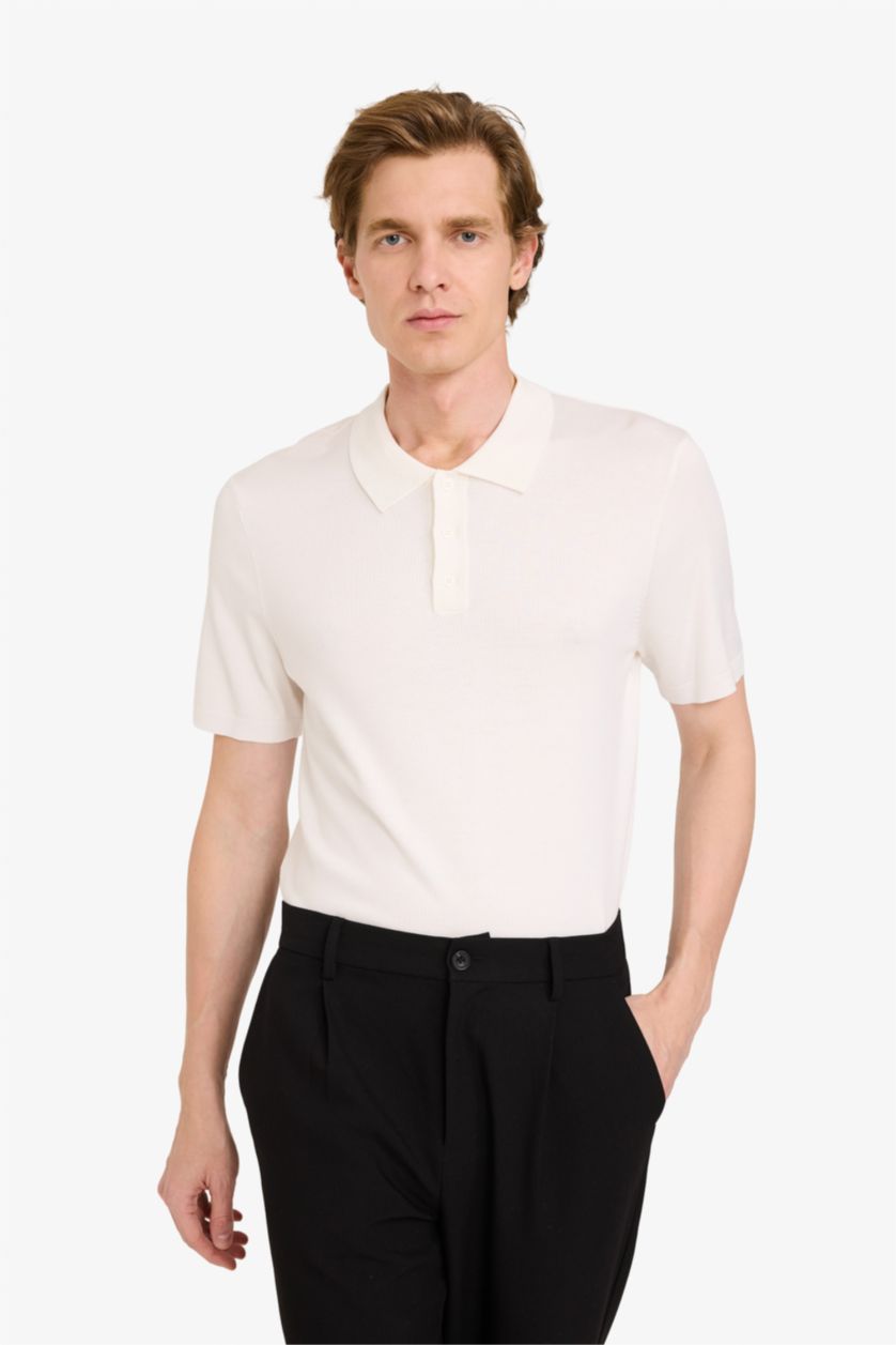 MAN White Standard Fit Short Sleeves Knit Polo T-shirt