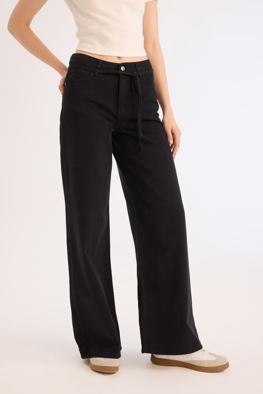 Woman Black Wide Leg High Waist Gabardine Trousers