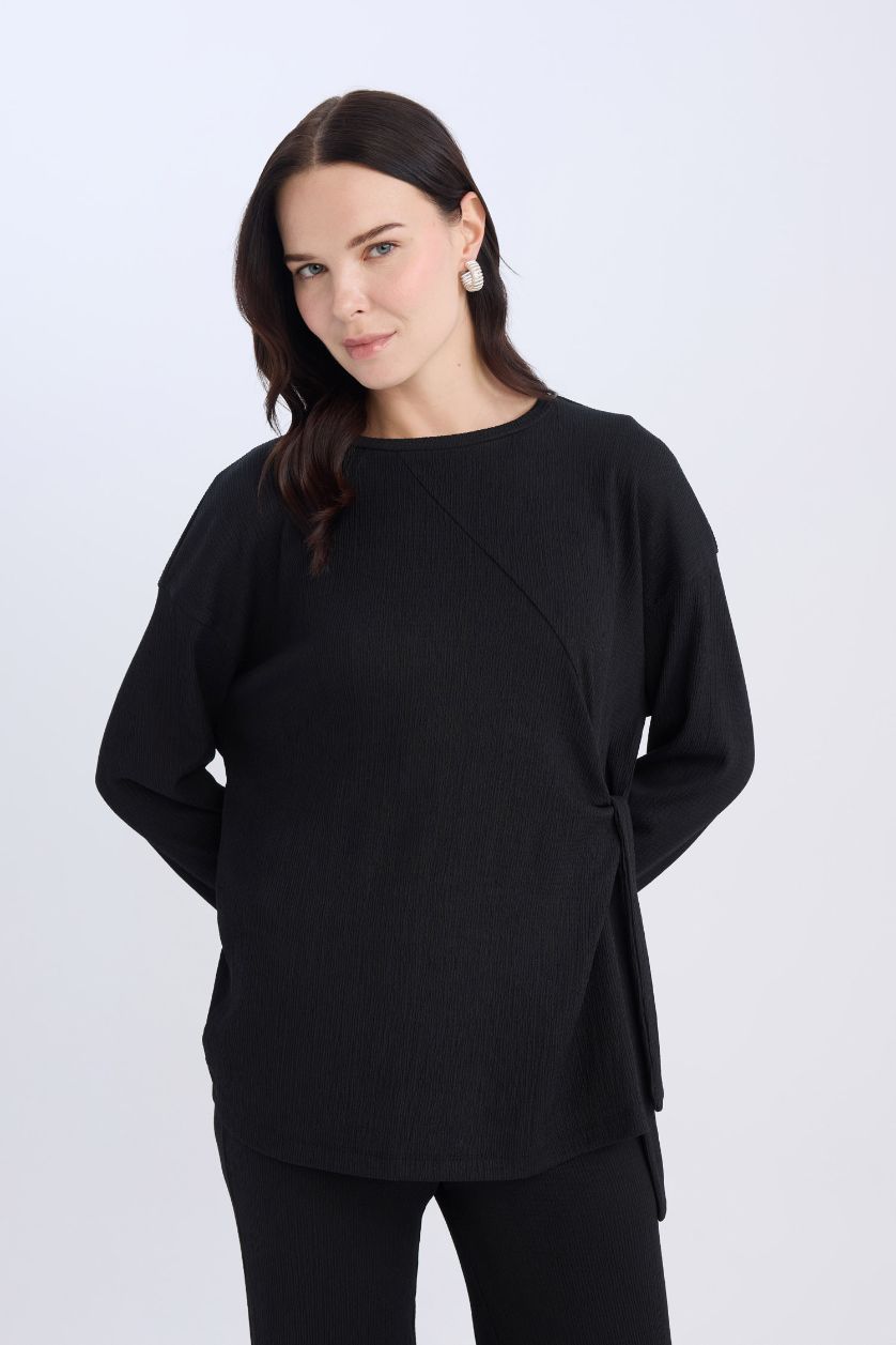 Kadın Siyah Regular Fit Bisiklet Yaka Basic Düz  Bürümcük Uzun Kollu Tişört