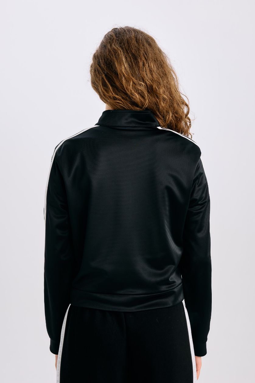 Kadın Siyah Oversize Geniş Kalıp Cepli Fermuarlı Spor Hırka