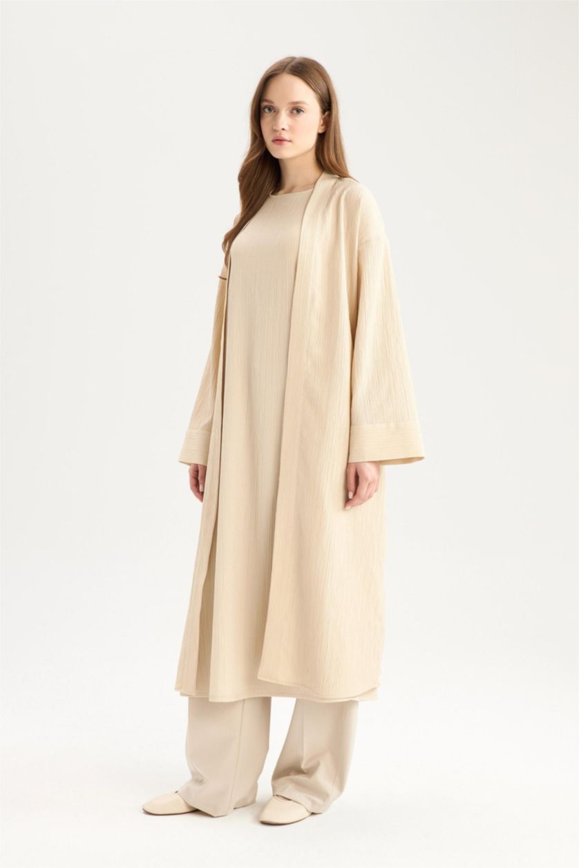 Kadın Bej Relax Fit Şal Yaka Krinkıl Kumaş Uzun Kimono