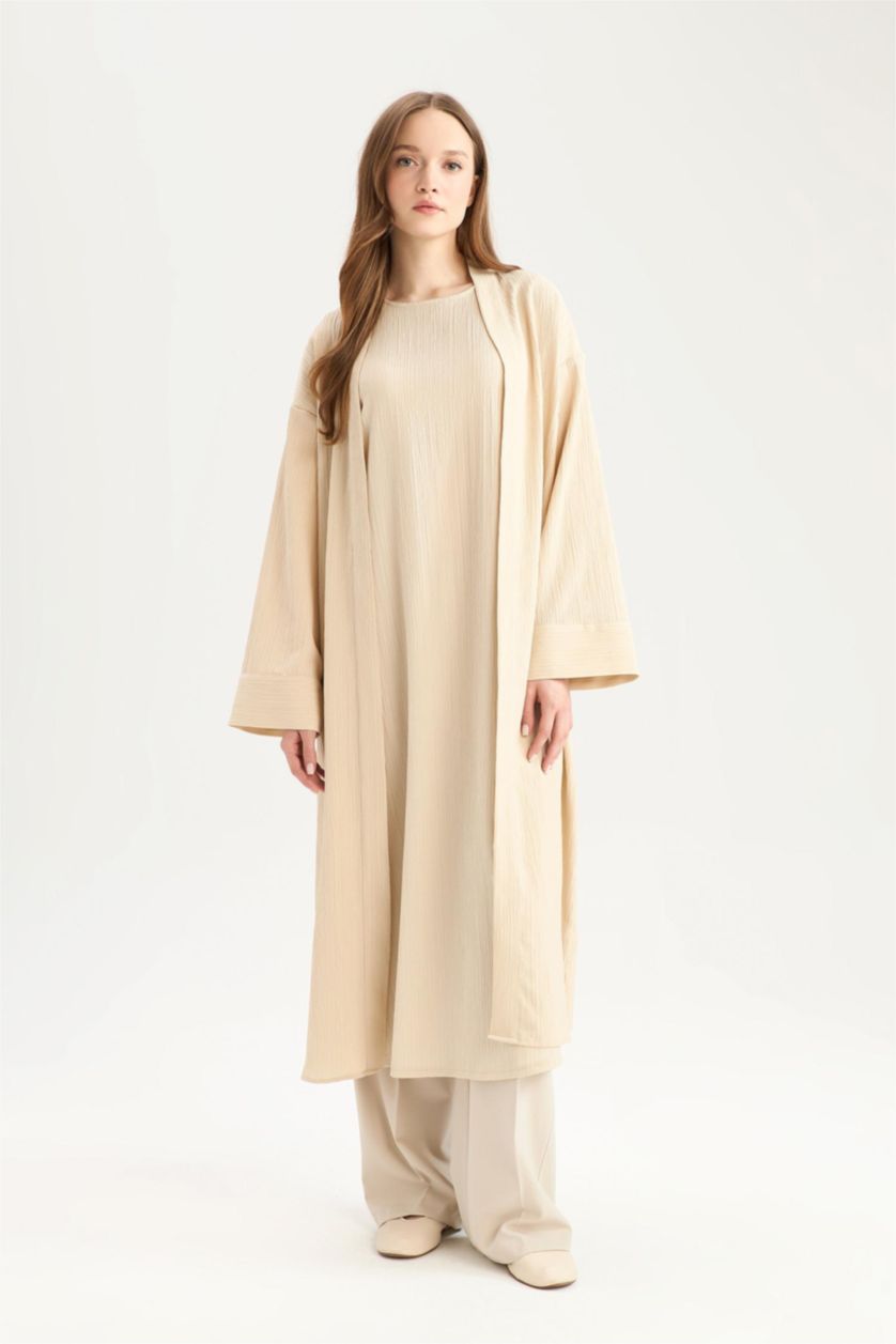 Kadın Bej Relax Fit Şal Yaka Krinkıl Kumaş Uzun Kimono