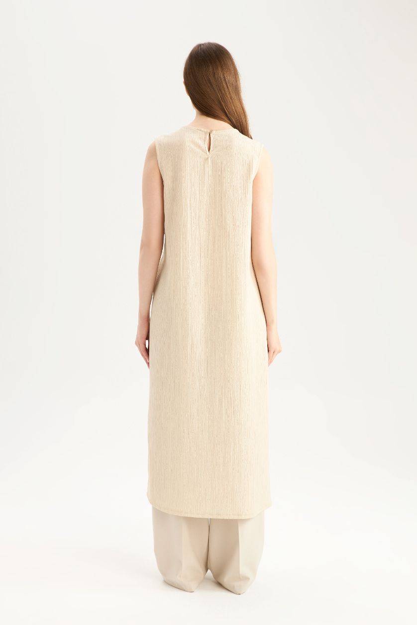 Kadın Bej Regular Fit Bisiklet Yaka Basic Düz Gofre Dokulu Kolsuz Midi Elbise
