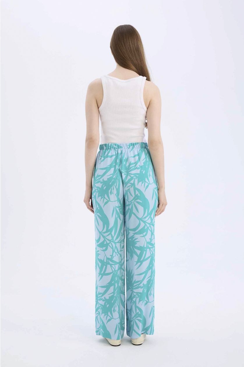 Woman Green Wide Leg Printed Viscose Trousers