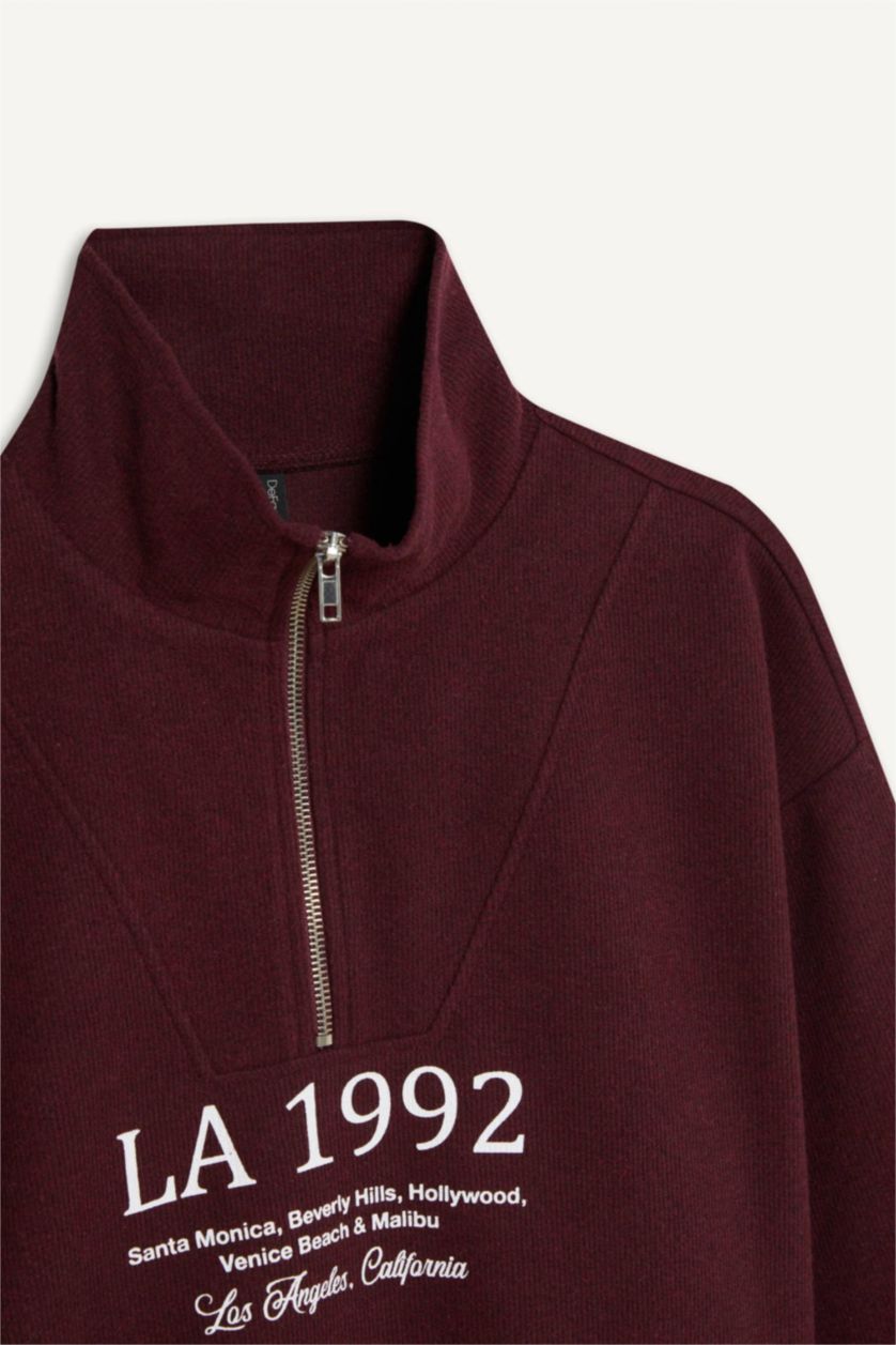 Kadın Bordo Regular Fit Yarım Fermuarlı Baskılı Sweatshirt