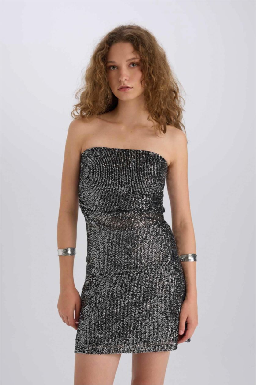 Kadın Siyah Straplez Payetli Kumaş Bluz