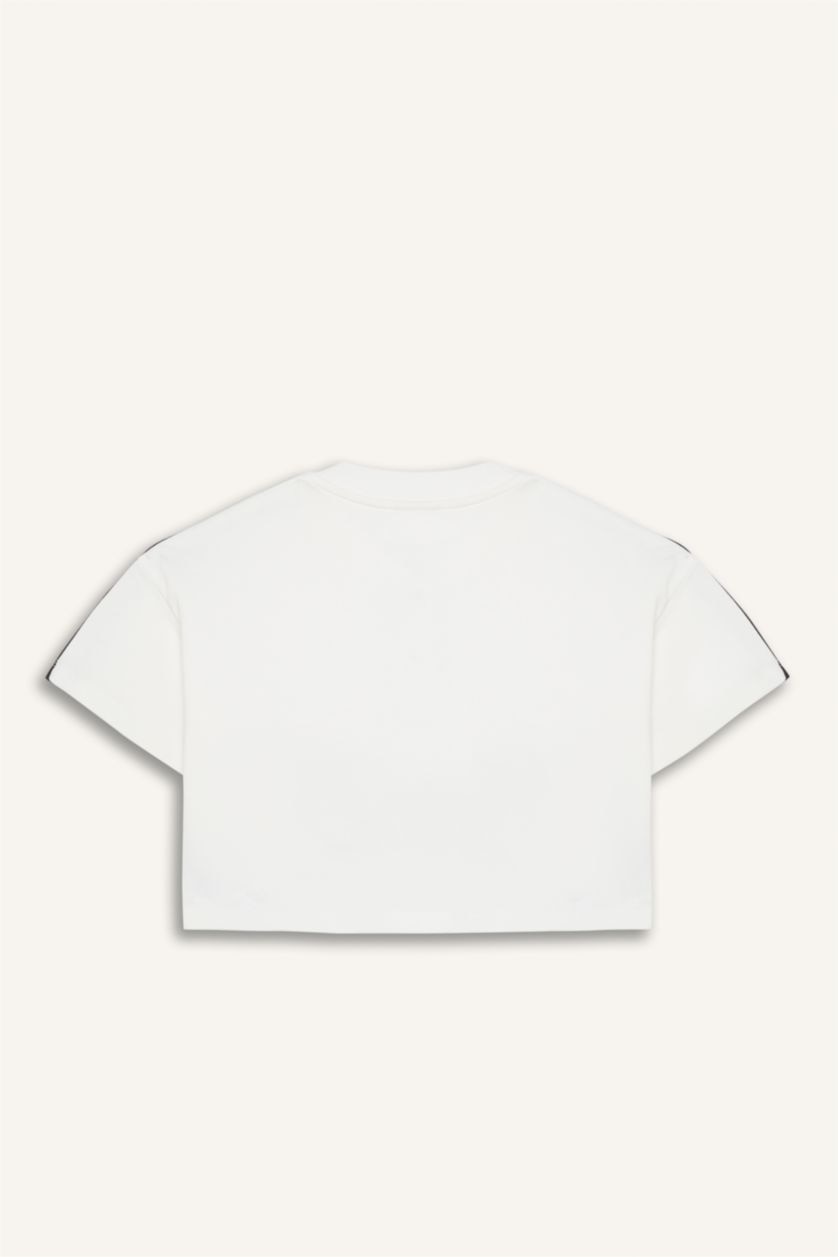 بنات بيج فاتح تيشيرت بناتي نص ردن بطبعة شعار بياخة مستديرة