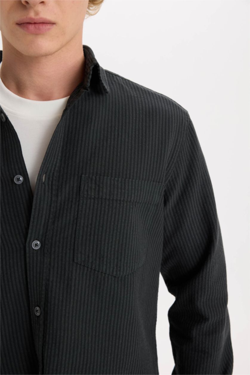 رجال أنثرا قميص قطن مخطط قصة عادية