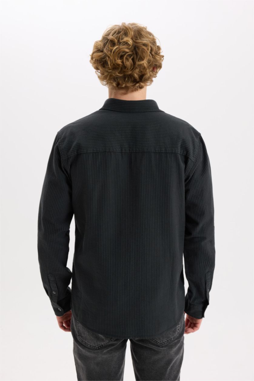 رجال أنثرا قميص قطن مخطط قصة عادية