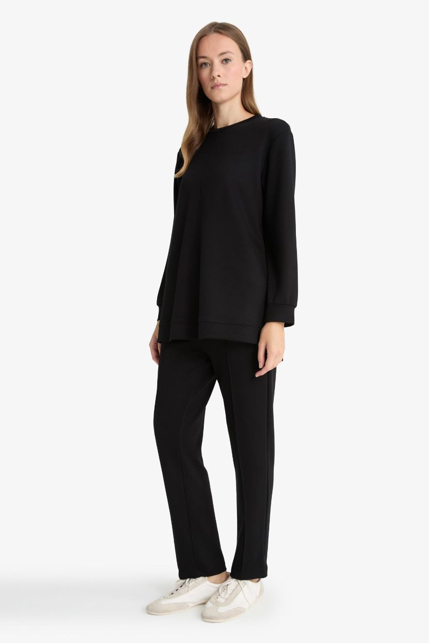 Woman Black Regular Fit Trousers