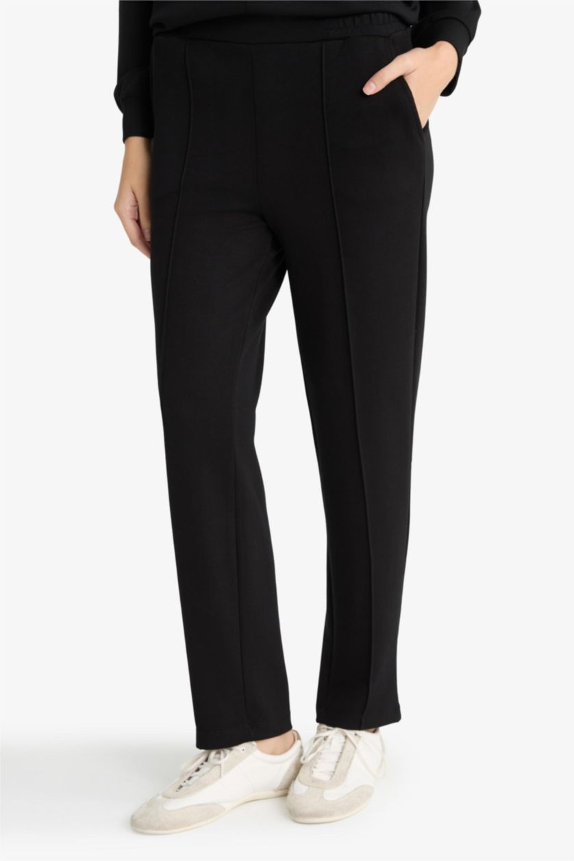 Woman Black Regular Fit Trousers