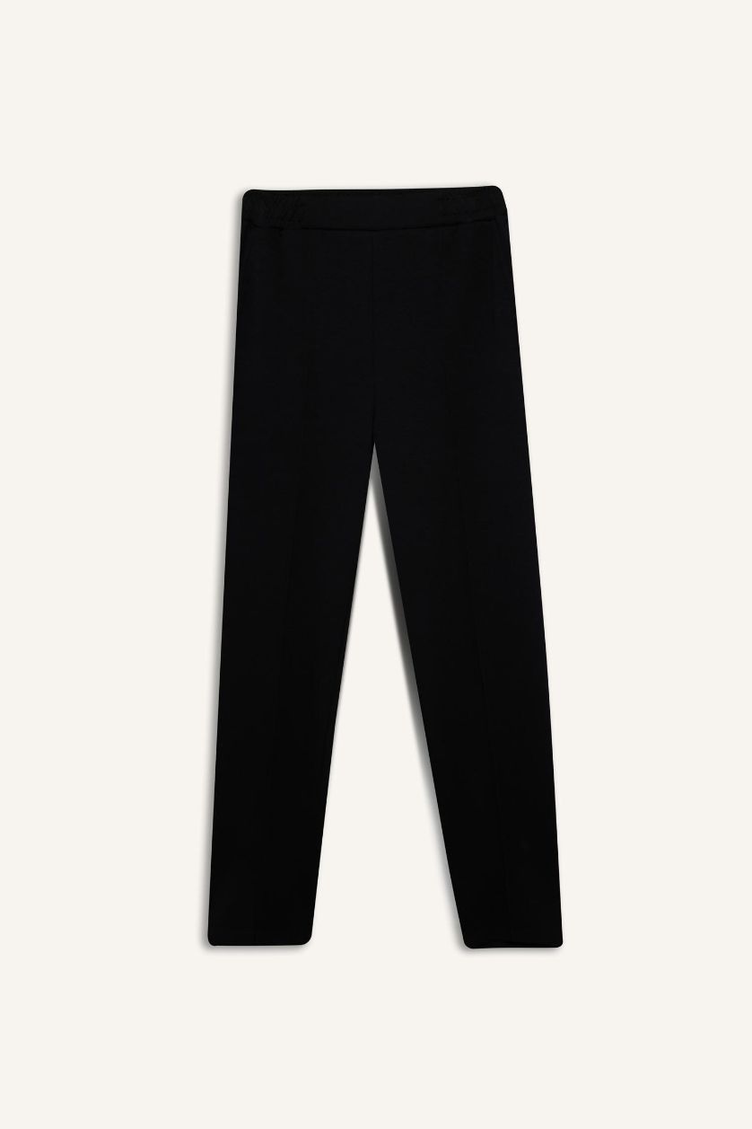 Woman Black Regular Fit Trousers