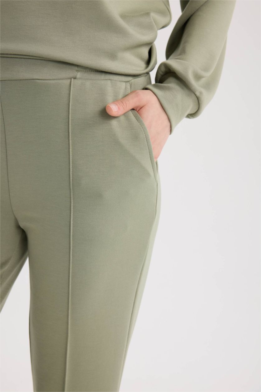 Kadın Açık Haki Regular Fit Beli Lastikli Cepli Basic Düz Pantolon