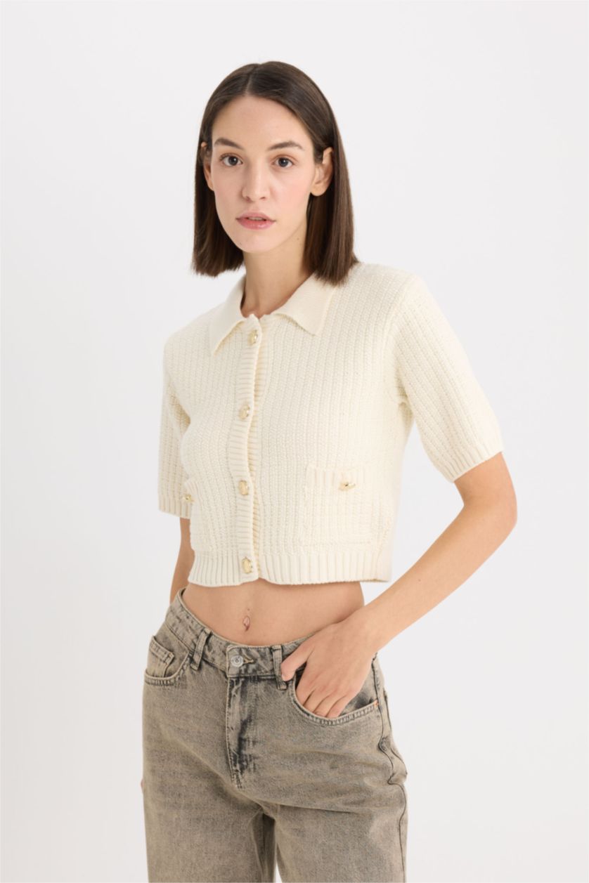 Kadın Ekru Cropped Fit Gömlek Yaka Düğmeli Triko Kısa Kollu Hırka