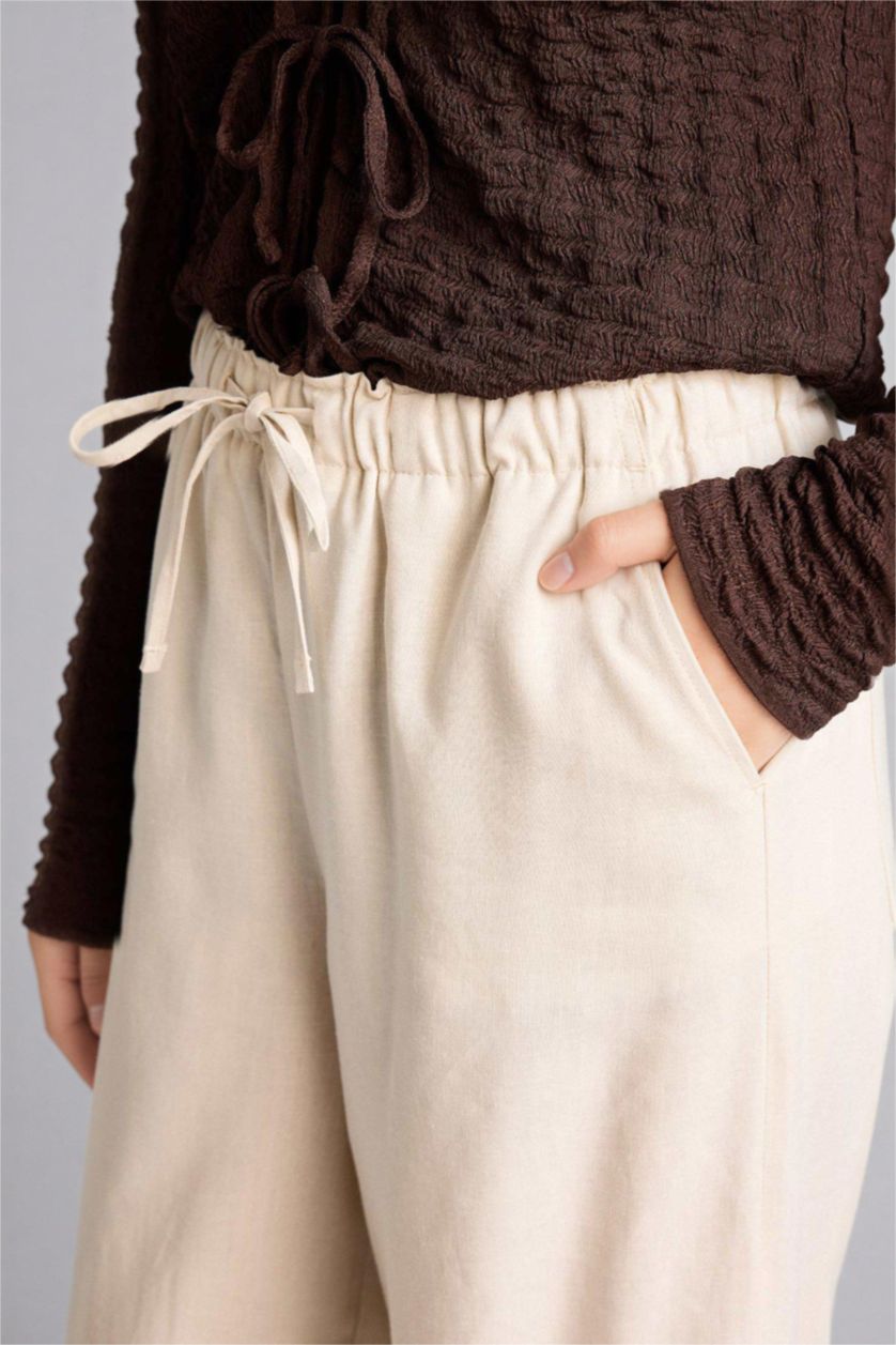Woman Beige Elastic Waist Linen Blend Wide Leg Trousers