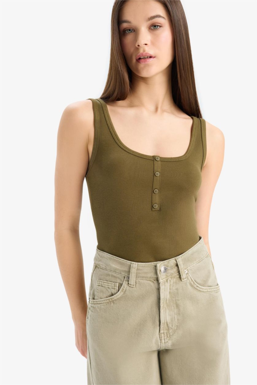 Woman Dark Khaki Slim Fit Camisole Square Collar Tank Top