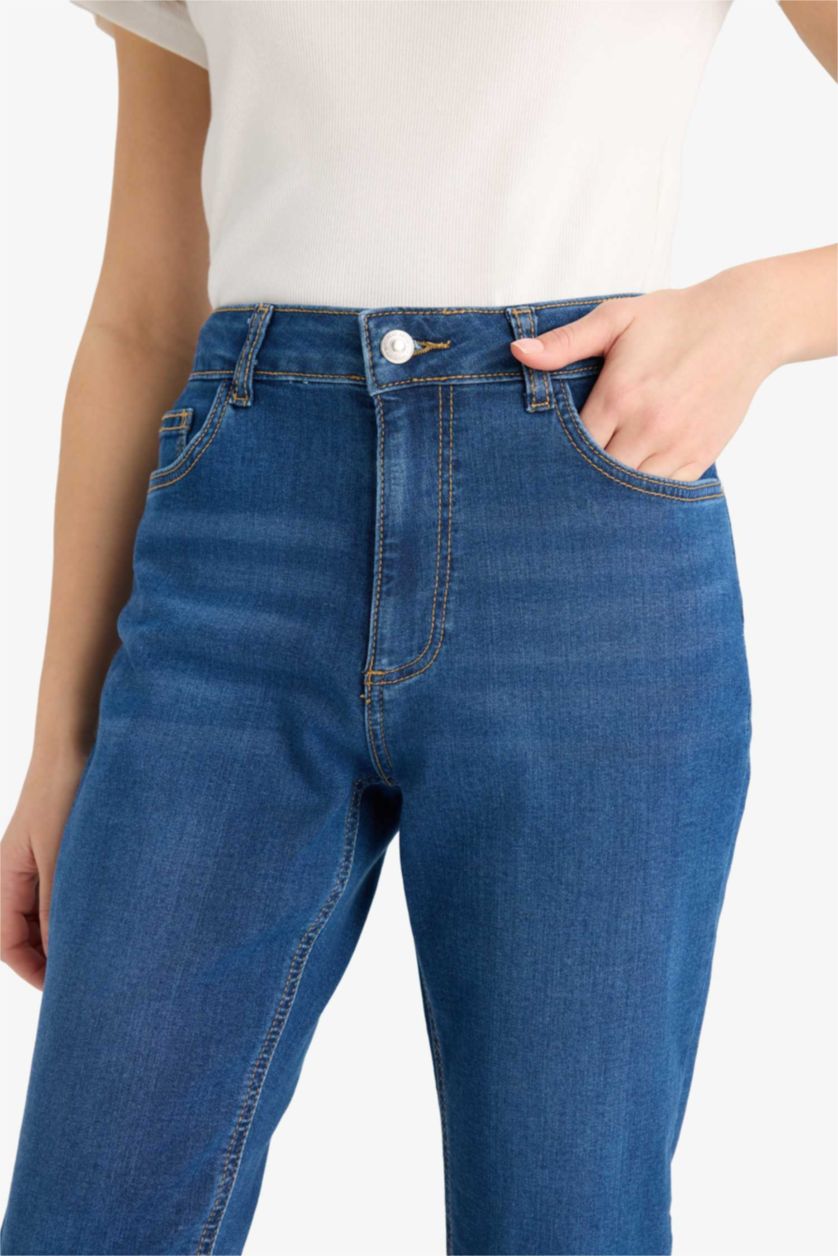 WOMAN Blue Normal Waist Denim Capri