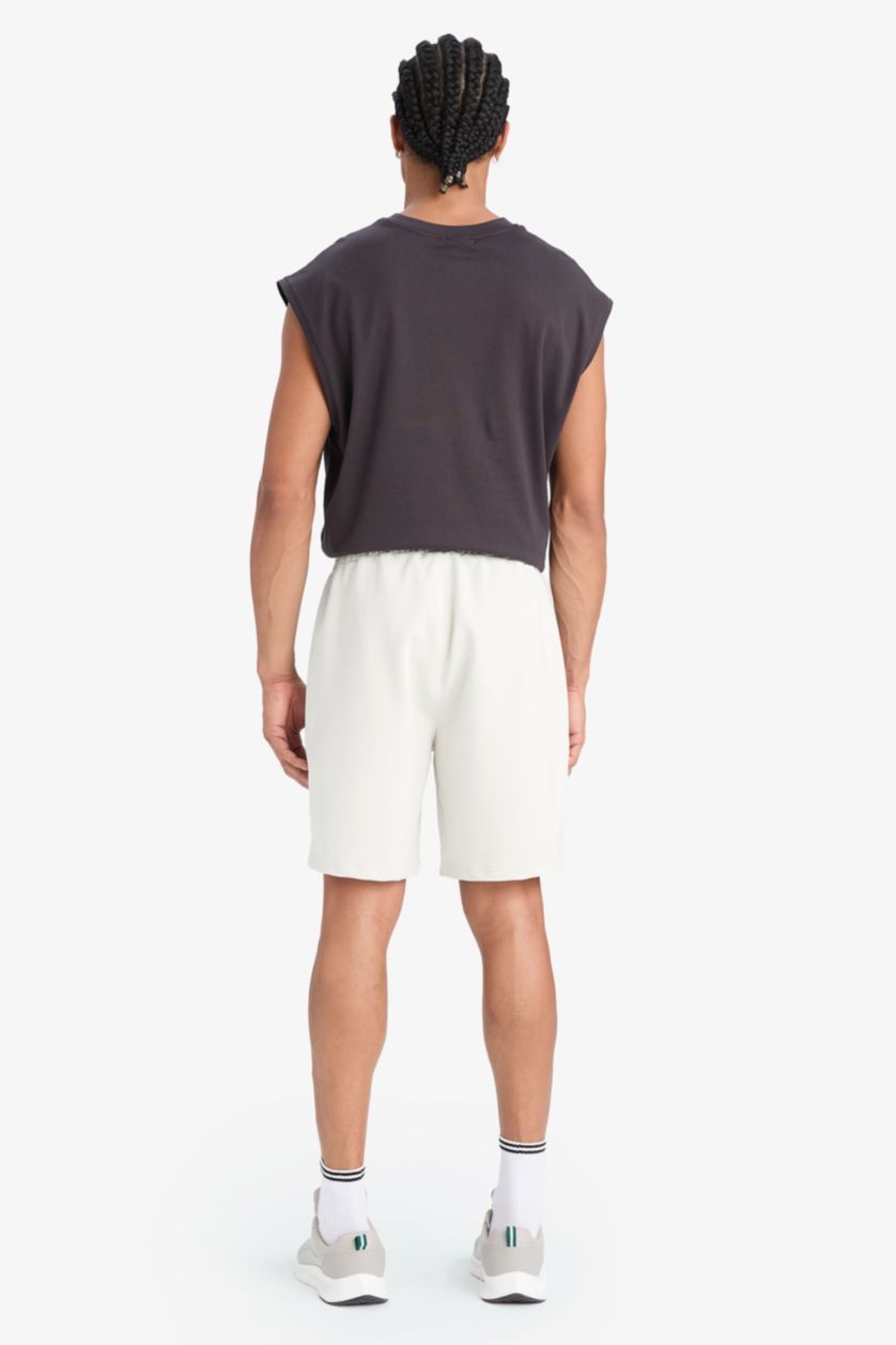 Erkek Açık Bej NBA Wordmark Standart Fit Kısa Paça Şort