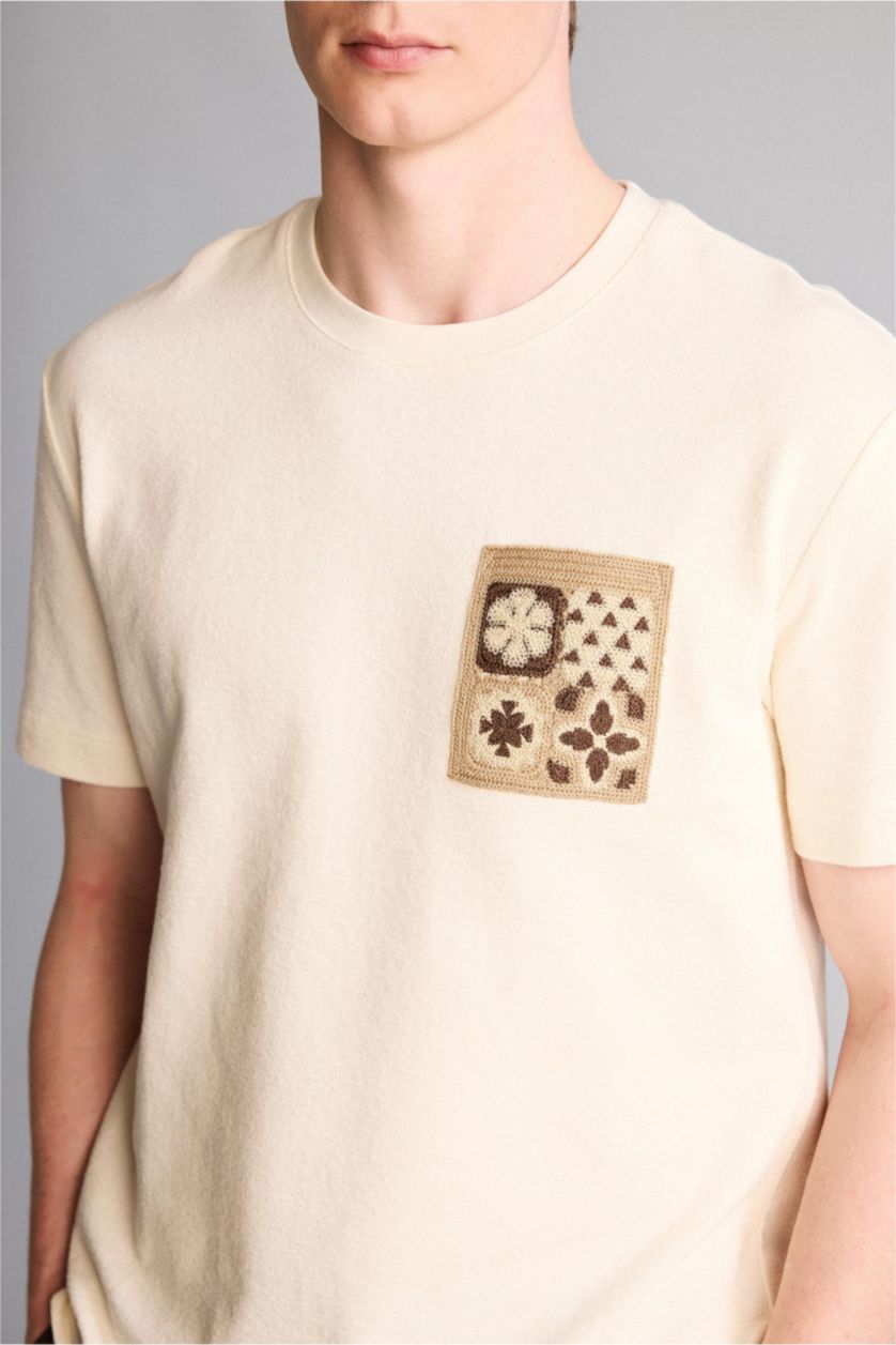 Erkek Kırık Beyaz Regular Fıt Bisiklet Yaka Kısa Kollu Tişört