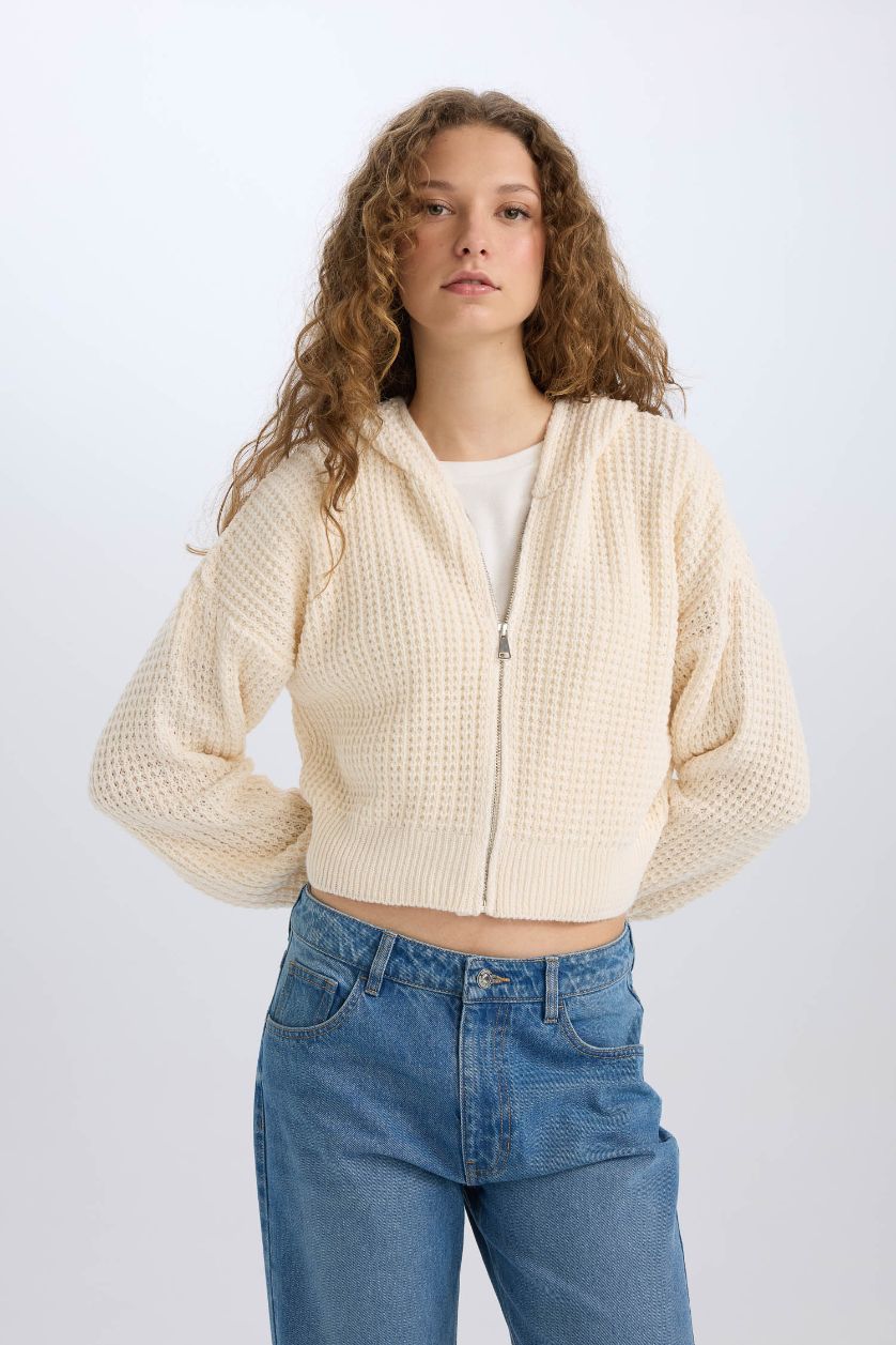 Kadın Ekru Regular Fit Kapüşonlu Fermuarlı Triko Hırka